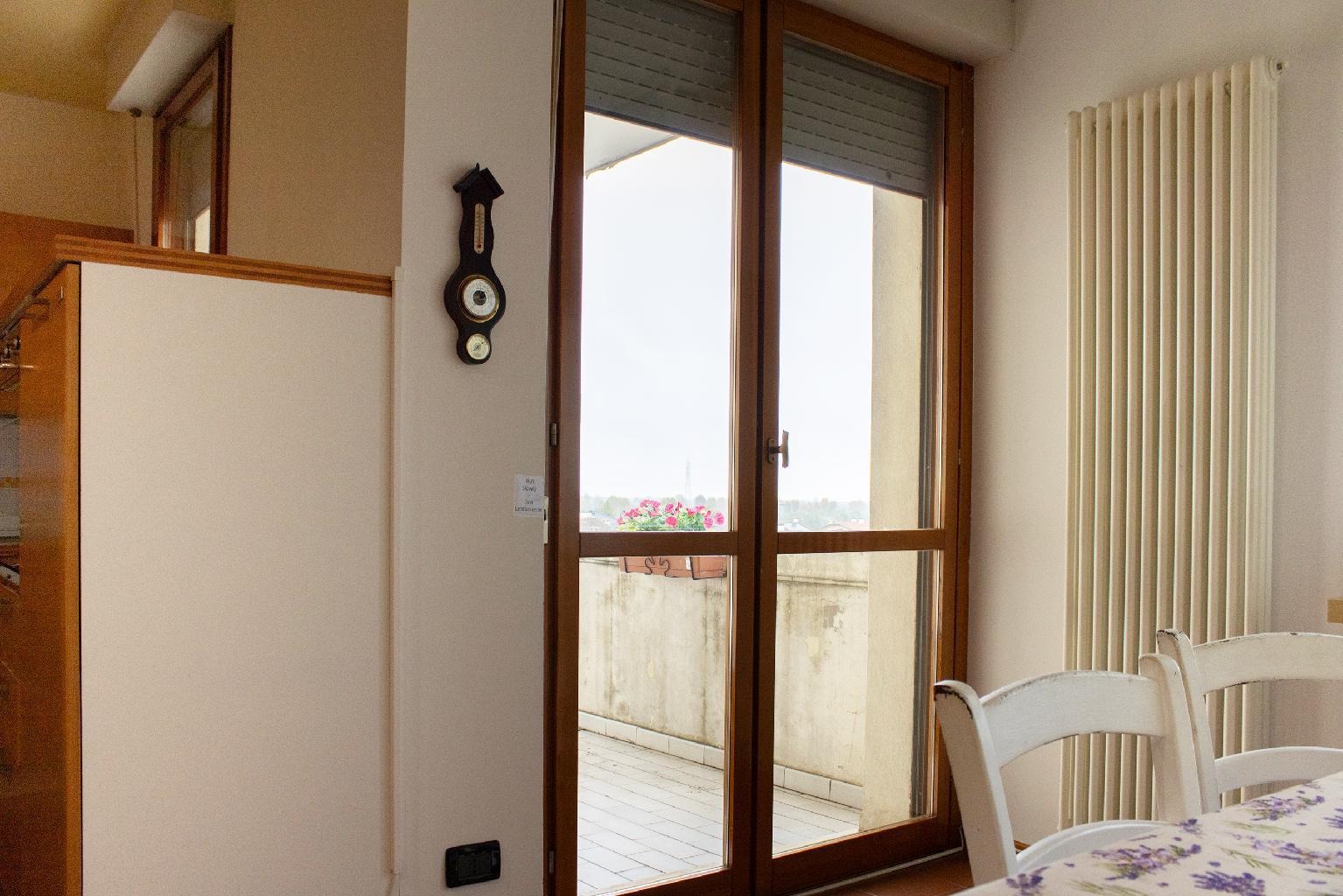 AB100 - APPARTAMENTO VENDITA MONTICELLO CONTE OTTO ZONA   - € 135.000 33