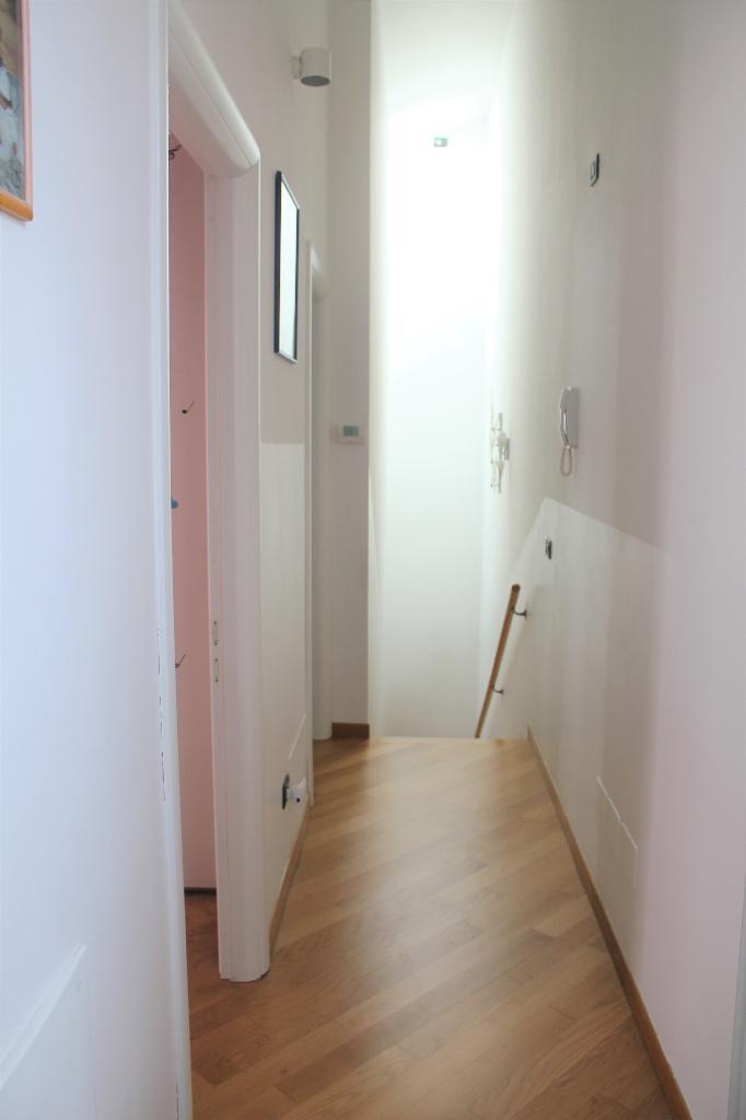 PC72 - VILLETTA A SCHIERA VENDITA VICENZA ZONA LEGIONE ANTONINI - € 400.000 36