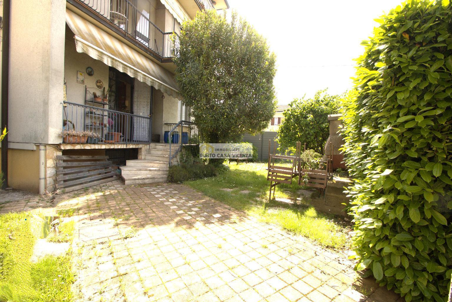 PC87 - APPARTAMENTO IN TRIFAMILIARE VENDITA VICENZA ZONA BORGO CASALE - TRATTATIVA RISERVATA 12
