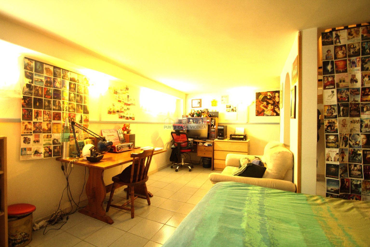 PC87 - APPARTAMENTO IN TRIFAMILIARE VENDITA VICENZA ZONA BORGO CASALE - TRATTATIVA RISERVATA 14
