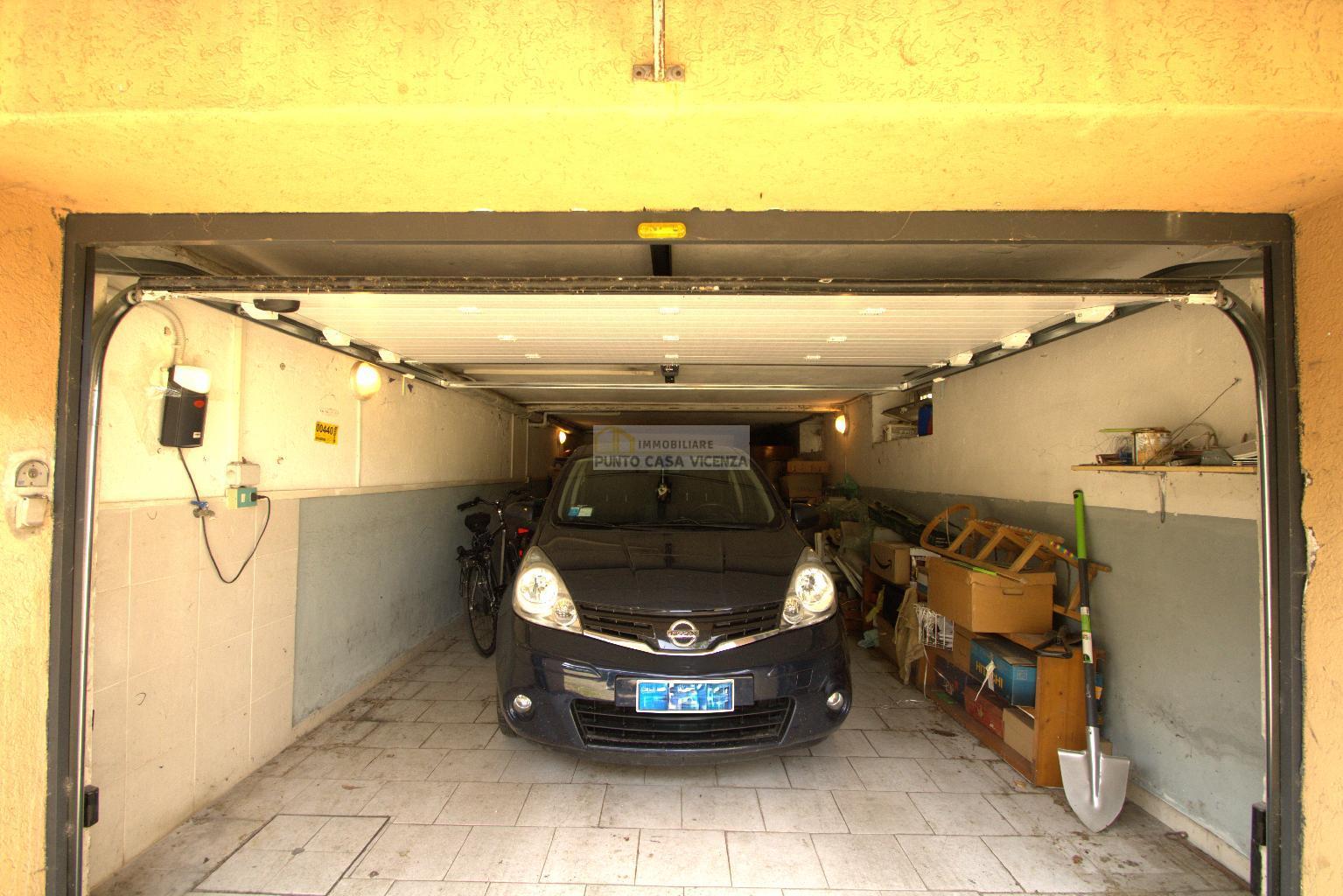 PC87 - APPARTAMENTO IN TRIFAMILIARE VENDITA VICENZA ZONA BORGO CASALE - TRATTATIVA RISERVATA 26