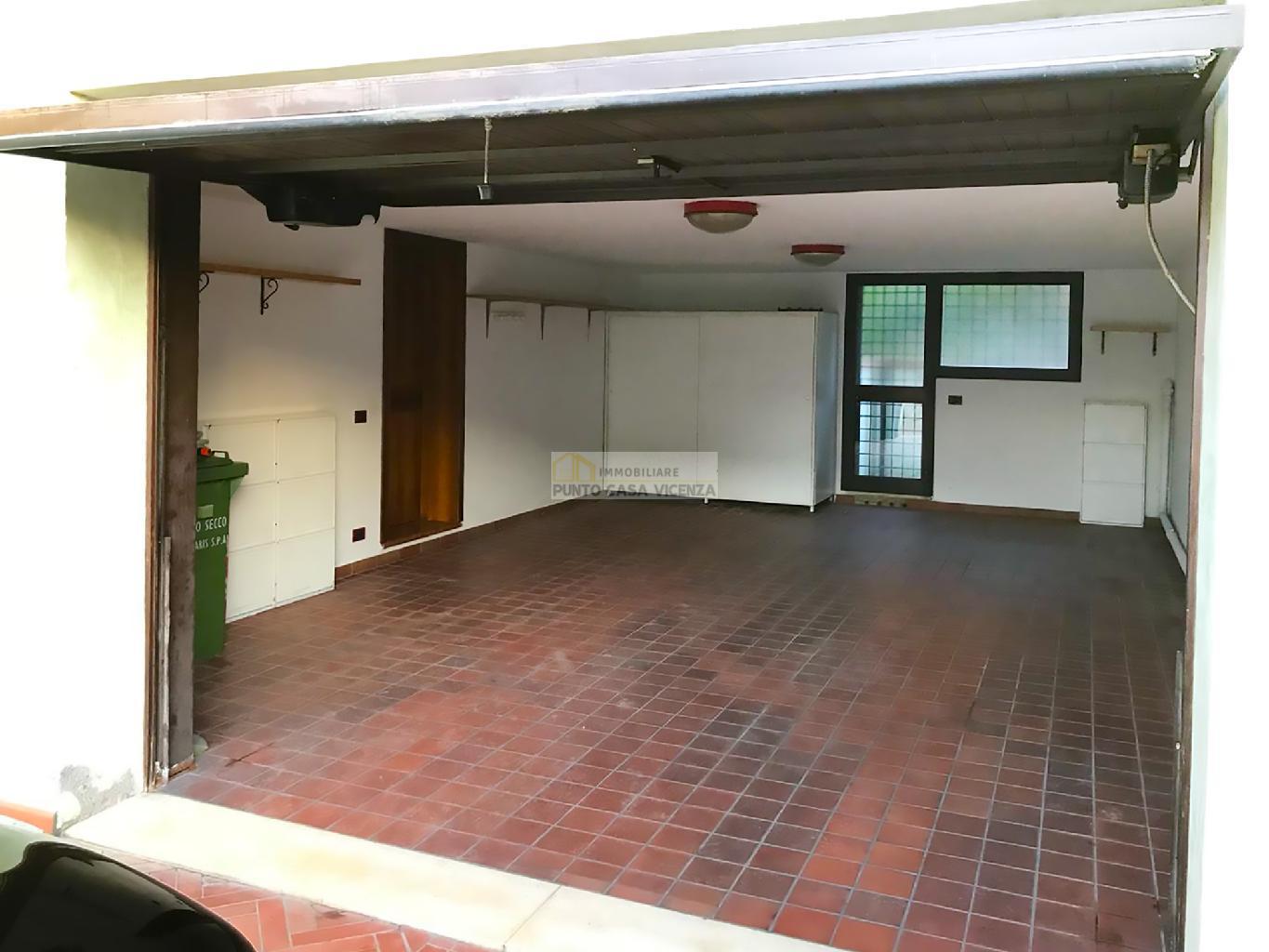 VB112 - BIFAMILIARE AFFIANCATA VENDITA MONTICELLO CONTE OTTO ZONA CENTRO - € 470.000 11