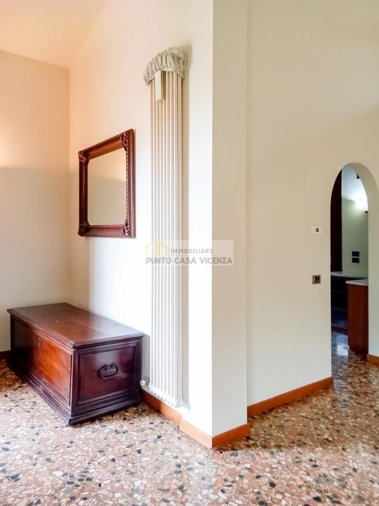 VB112 - BIFAMILIARE AFFIANCATA VENDITA MONTICELLO CONTE OTTO ZONA CENTRO - € 470.000 17