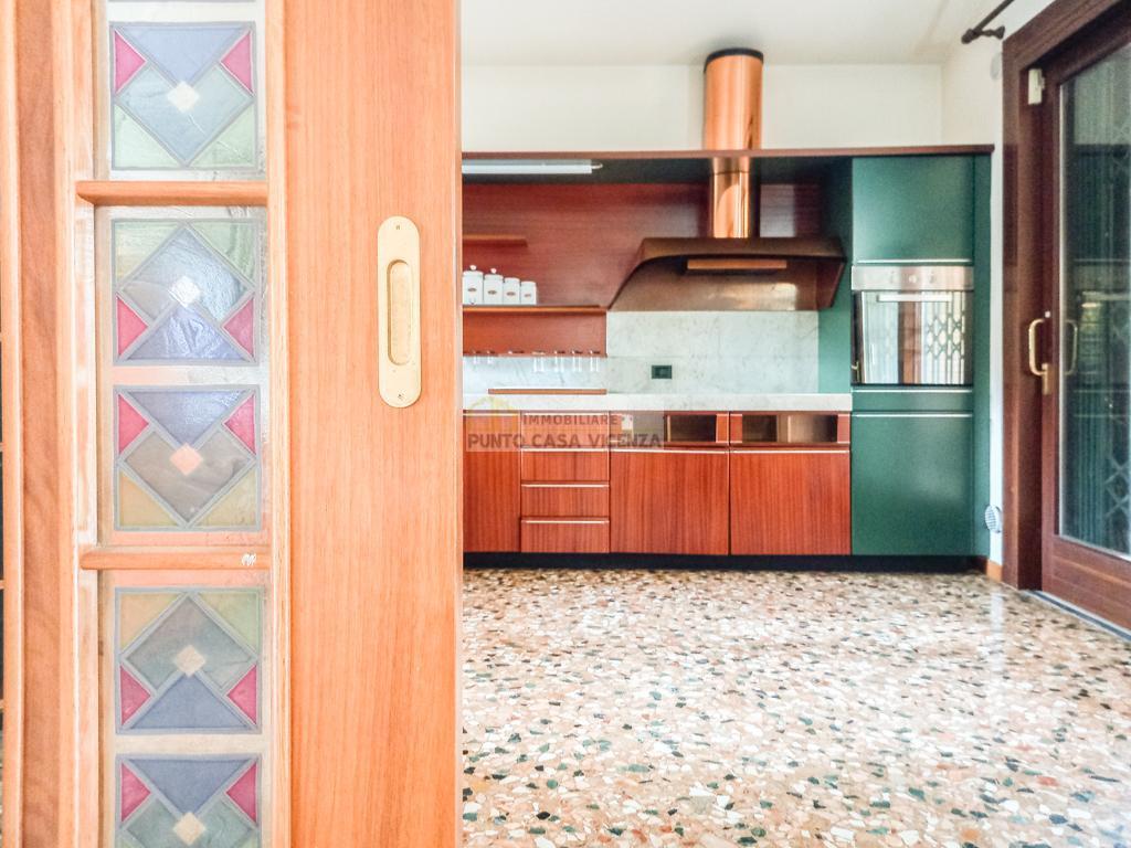 VB112 - BIFAMILIARE AFFIANCATA VENDITA MONTICELLO CONTE OTTO ZONA CENTRO - € 470.000 19