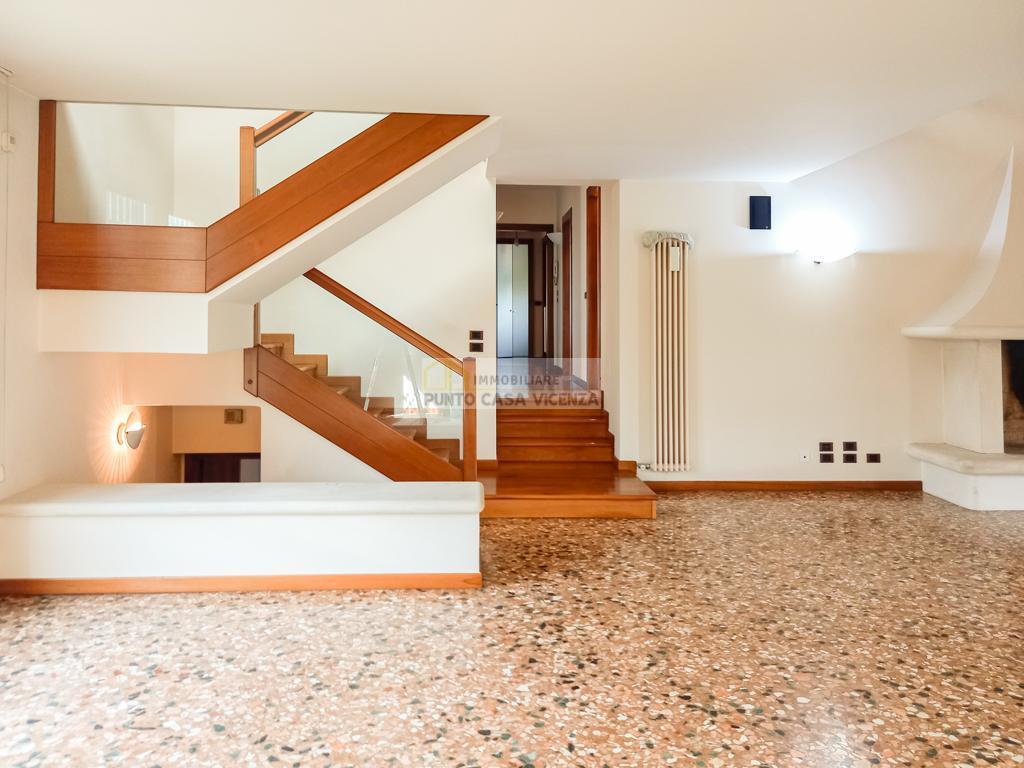 VB112 - BIFAMILIARE AFFIANCATA VENDITA MONTICELLO CONTE OTTO ZONA CENTRO - € 470.000 20
